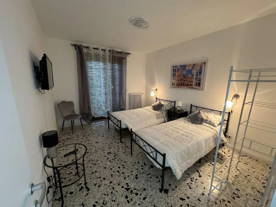RomaFatata: Intero appartamento-1